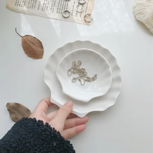 kf-S02626614e6484e81872707ebcde07630n Shellé Ceramic Plate & Trinket Tray