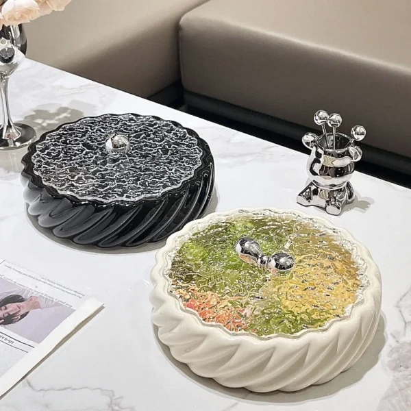 CreamLuxe Covered Fruit Tray