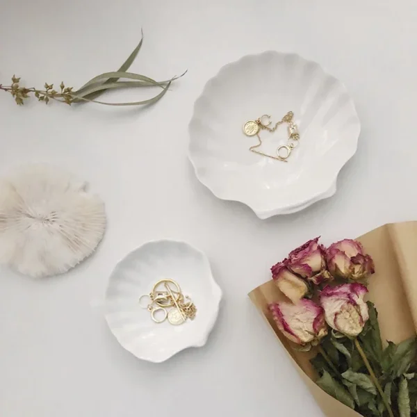 kf-S7bc2df909d064f2fb99b94c9a3153ebeF Shellé Ceramic Plate & Trinket Tray