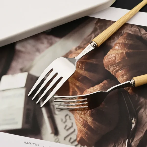 kf-S9dee9a795aaf433ab53483ff0d32fe4d7 WoodAura Cutlery Set